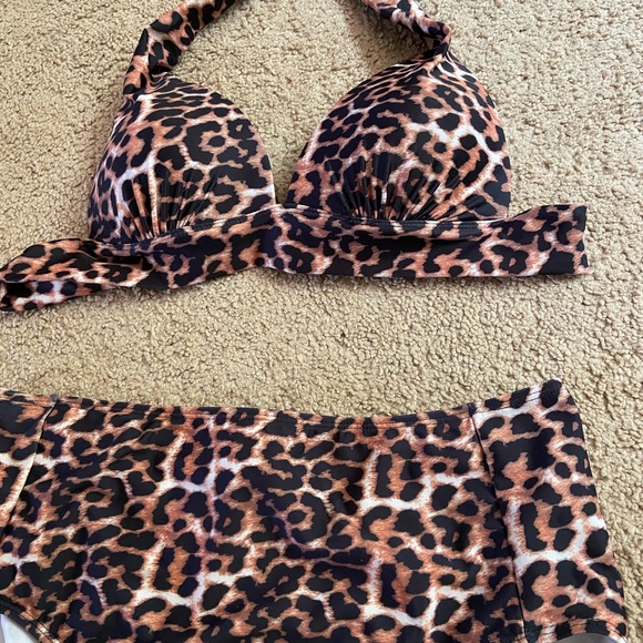 Boohoo animal print bikini - Picture 3 of 5
